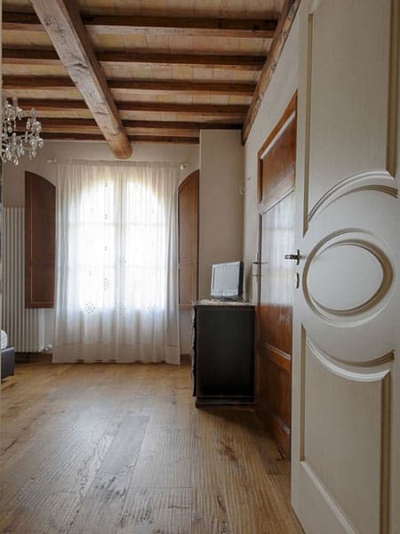 Parquet-in-legno-acacia-a-reggio-emilia